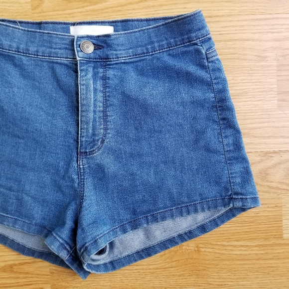 Garage high waisted denim retro roller short - Picture 2 of 10